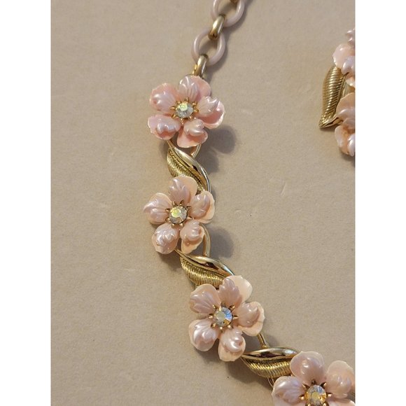 Vintage Coro pink spring flowers necklace and earrings // 1950s ***read*** - Picture 3 of 11
